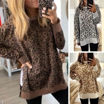 Fashion Long Sleeve Round Neck Slit Hem Leopard Printed Sweatshirt