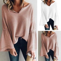 Fashion Solid Color Trumpet Sleeve V-neck Top