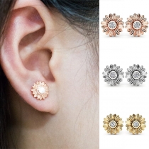 Fashion Rhinestone Inlaid Sunflower Shaped Stud Earrings