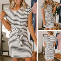 Fashion Short Sleeve Round Neck Lace-up Striped Dress