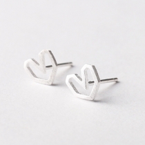 Simple Style Heart Shaped Stud Earrings
