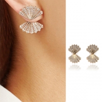 Fashion Rhinestone Inlaid Shell Shaped Stud Earrings