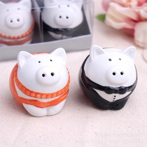 Cute Cartoon Pig Shaped Seasoning Cans