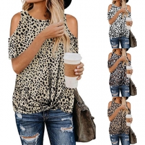 Sexy Off-shoulder Short Sleeve Twisted Hem Leopard Printed T-shirt