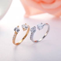 Fashion Rhinestone Inlaid Heart Ring