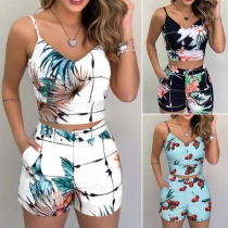 Sexy Backless V-neck Printed Sling Crop Top + Shorts Two-piece Set