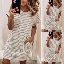 Fashion Short Sleeve Round Neck Front-pocket Striped Dress