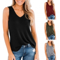 Simple Style Sleeveless V-neck Solid Color T-shirt