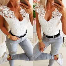 Sexy Hollow Out Lace Spliced Short Sleeve V-neck Slim Fit T-shirt