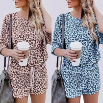 Fashion Leopard Printed Short Sleeve T-shirt + Shorts Two-piece Set
