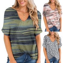 Fashion Short Sleeve V-neck Printed T-shirt