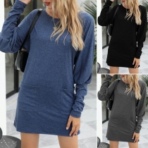 Simple Style Long Sleeve Round Neck Front-pocket Solid Color Dress