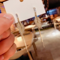 Fashion Rhinestone Inlaid Leaf Shaped Stud Earrings