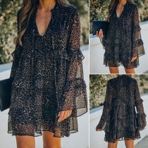 Sexy V-neck Trumpet Sleeve Leopard Printed Dress