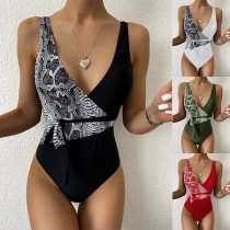 Sexy Deep V-neck Sleeveless Serpentine Printed One-piece Swimsuit