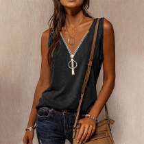 Casual Style Sleeveless V-neck Solid Color Tank Top