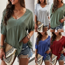 Casual Style Short Sleeve V-neck Solid Color Loose T-shirt