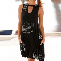 Fashion Sleeveless Round Neck Front-pocket Loose Letters Printed Dress