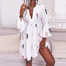 Fashion 3/4 Trumpet Sleeve V-neck Feather Printed Loose Dress
