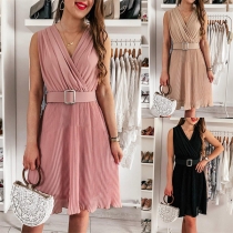 Fashion Solid Color V-neck Pleated Dress with Belt
