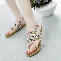 Bohemian Style Floral Print Flat Heel Thong Sandals