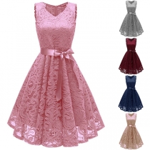 Elegant Solid Color Sleeveless V-neck Lace Dress
