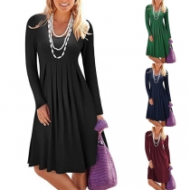 Elegant Solid Color Long Sleeve Round Neck Pleater Dress