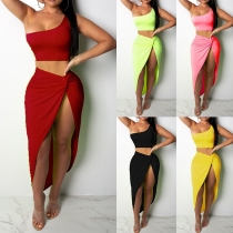 Sexy One-shoulder Sleeveless Crop Top + Slit Hem Skirt Two-piece Set