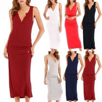 Sexy Deep V-neck Sleeveless Solid Color Slim Fit Dress