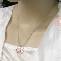 Fashion Four Leaf Clover Pendant Necklace 