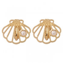 Fashion Imitation Pearl Inlaid Shell Shaped Ear Clips