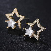 Fashion Rhinestone Inlaid Pentagram Shaped Stud Earrings 