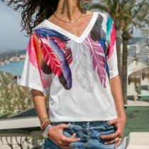 Fashion V-Neck Feather Printed Short Sleeve T-Shirt