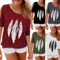 Sexy Off-shoulder Short Sleeve Feather Printed T-shirt 