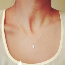 Fashion Leaf Pendant Alloy Necklace