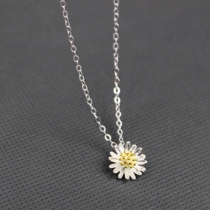 Sweet Style Little Daisy Pendant Silver-tone Necklace