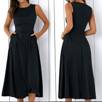 Elegant Solid Color Sleeveless Round Neck Dress