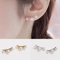 Fashion Solid Color Faux Pearl Inlaid Smooth Line Shape Stud Earring