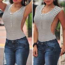 Sexy Side Hollow Out Sleeveless Round Neck Striped T-shirt