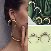 Retro Style Crescent Shaped Alloy Stud Earrings 