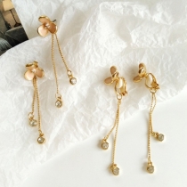 Fashion Rhinestone Inlaid Flower Shaped Earrings 