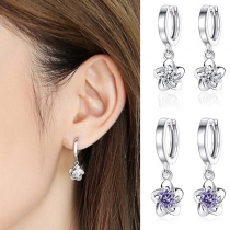 Fashion Rhinestone Inlaid Flower Pendant Earrings