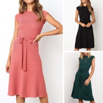 Elegant Solid Color Short Sleeve Round Neck Dress