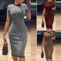 Fashion Short Sleeve Round Neck Slim Fit Printed Dress