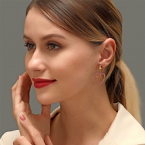 Fashion Rhinestone Inlaid Heart Earrings