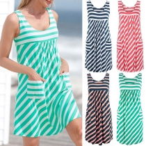 Fashion Sleeveless Round Neck Front-pocket Striped Dress