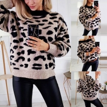 Fashion Leopard Printed Long Sleeve Round Neck Knit Top