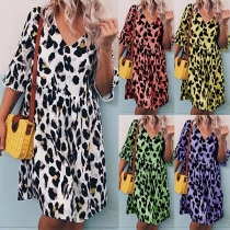 Fashion Half Sleeve V-neck Leopard Printed Dress