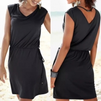 Casual Black Dress with V-neck and Beads