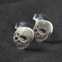 Retro Punk Style Skull Head Stud Earrings